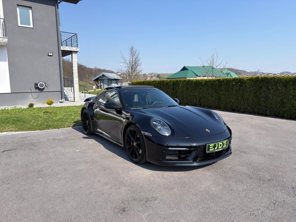Porsche 911 Carrera 4S